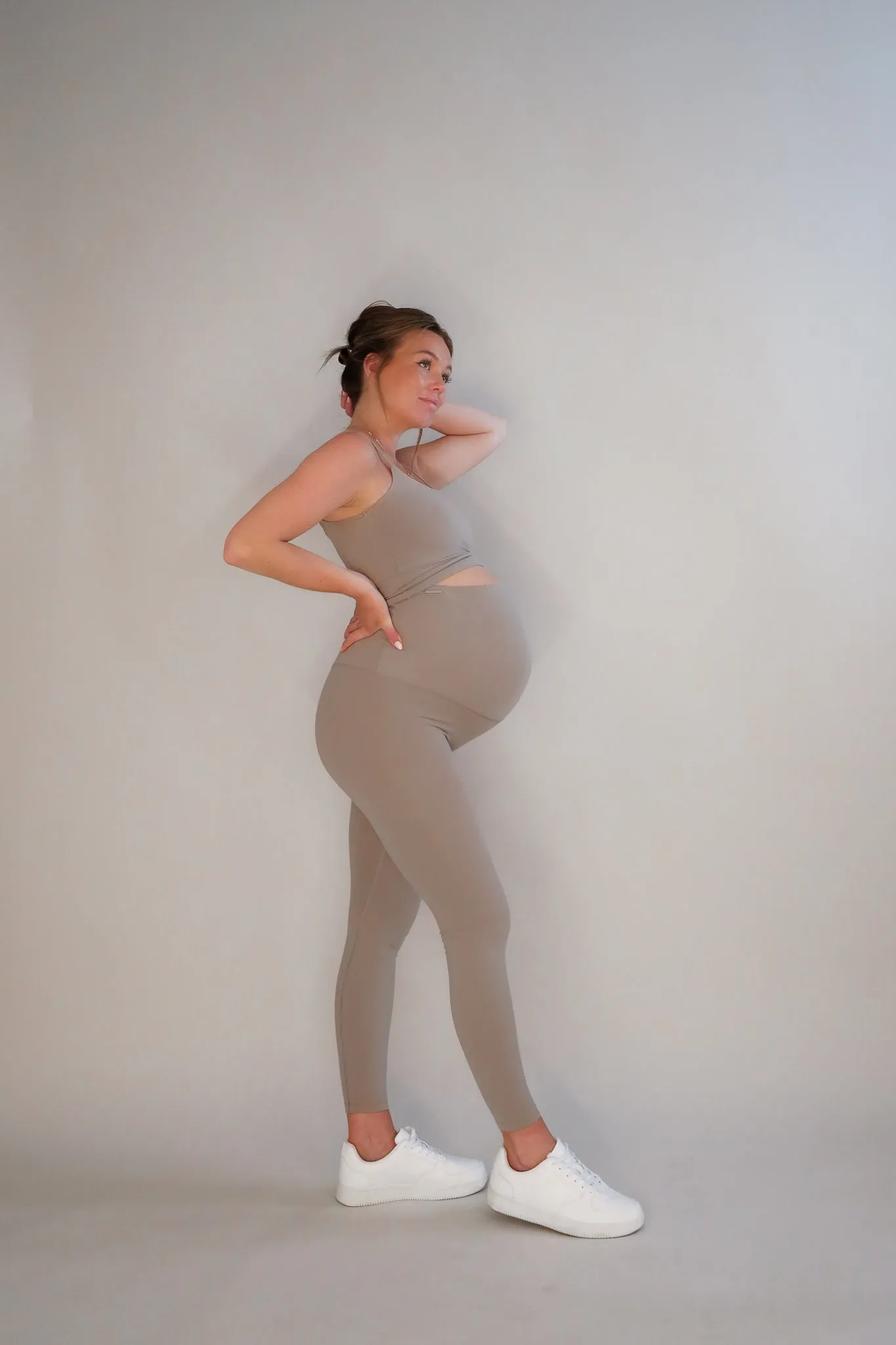 Lux Maternity Leggings - Oatmilk